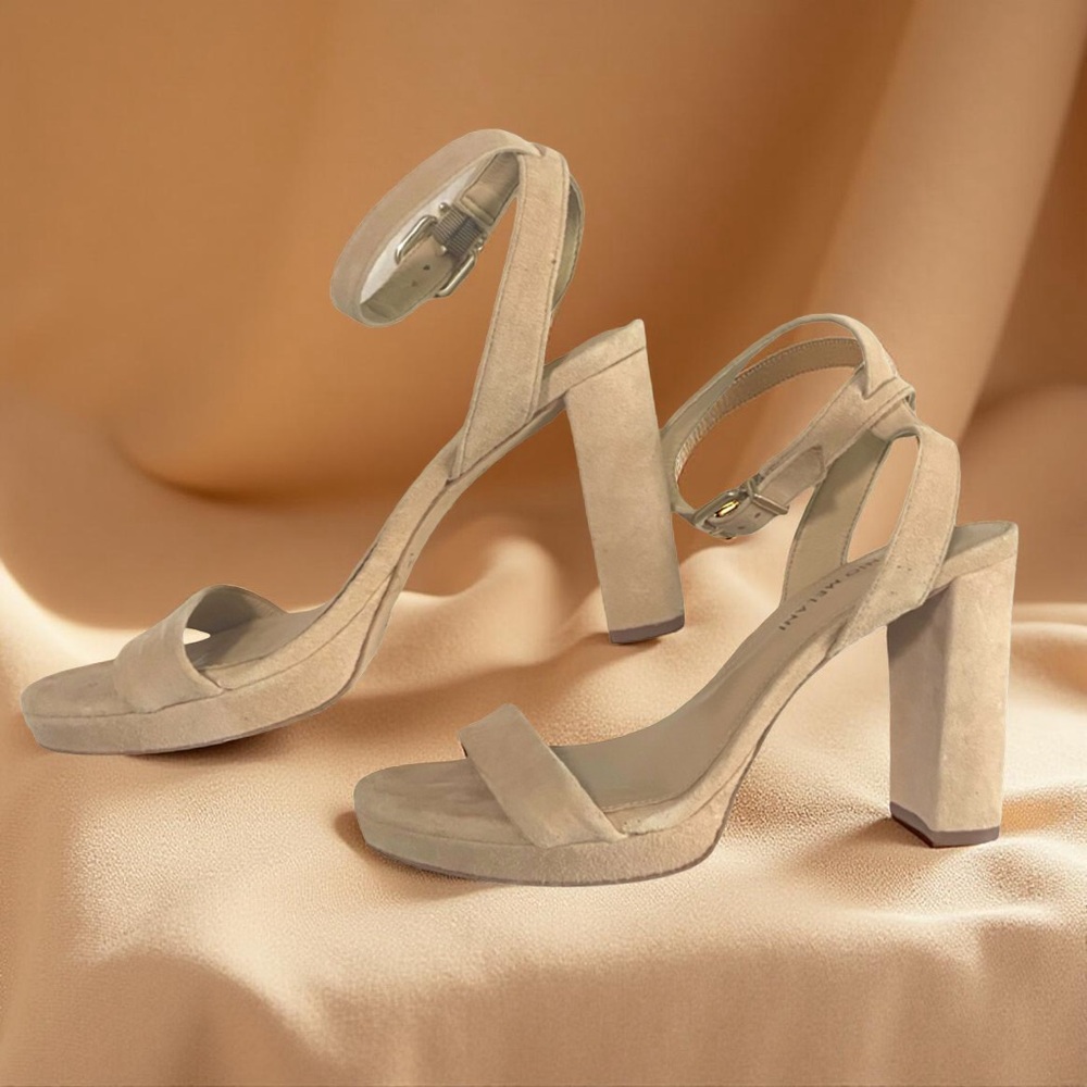 EUC Antonio Melanie Suede Leather Cream Ankle Strap Thick High Heels